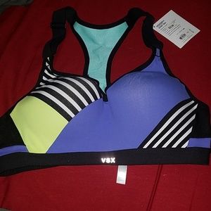 vs sports bra new!